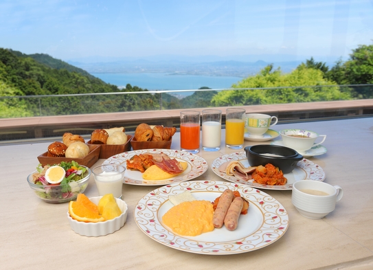 シェフおすすめ★メインが選べる季節のカジュアルフレンチコース（夕朝食付き）